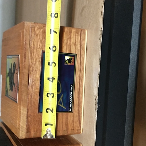 Cigar boxes - Picture 2 of 2